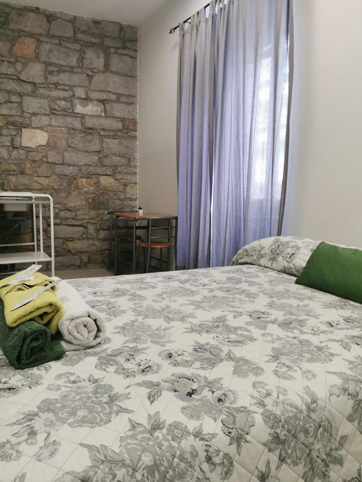 Affittacamere Guerrero Rooms Triest Exterior foto